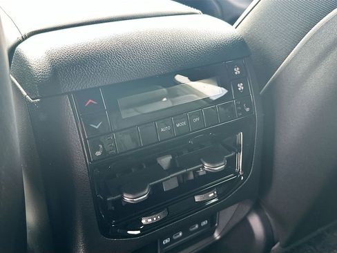 New 2026 Jeep Grand Cherokee L Limited AWD/4WD image 33