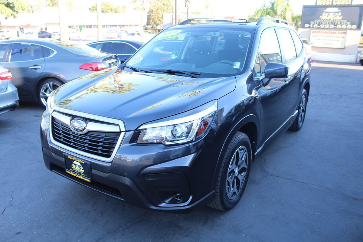 Used 2019 Subaru Forester Premium w/ All-Weather Package AWD/4WD image 4