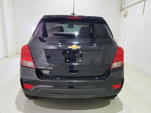 Used 2020 Chevrolet Trax LS w/ Tint and Cruise Package image 15