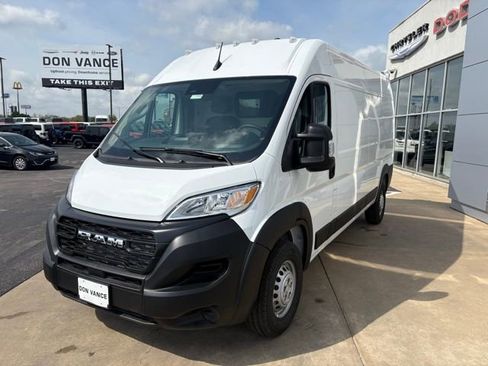 New 2025 RAM ProMaster 2500 w/ Power Group image 2