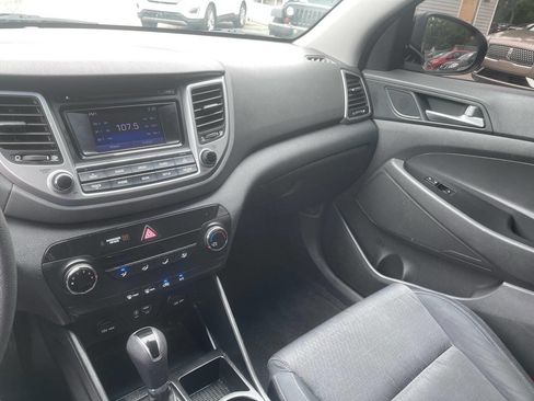 Used 2016 Hyundai Tucson SE FWD image 18