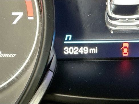 Used 2023 Alfa Romeo Stelvio Veloce image 17