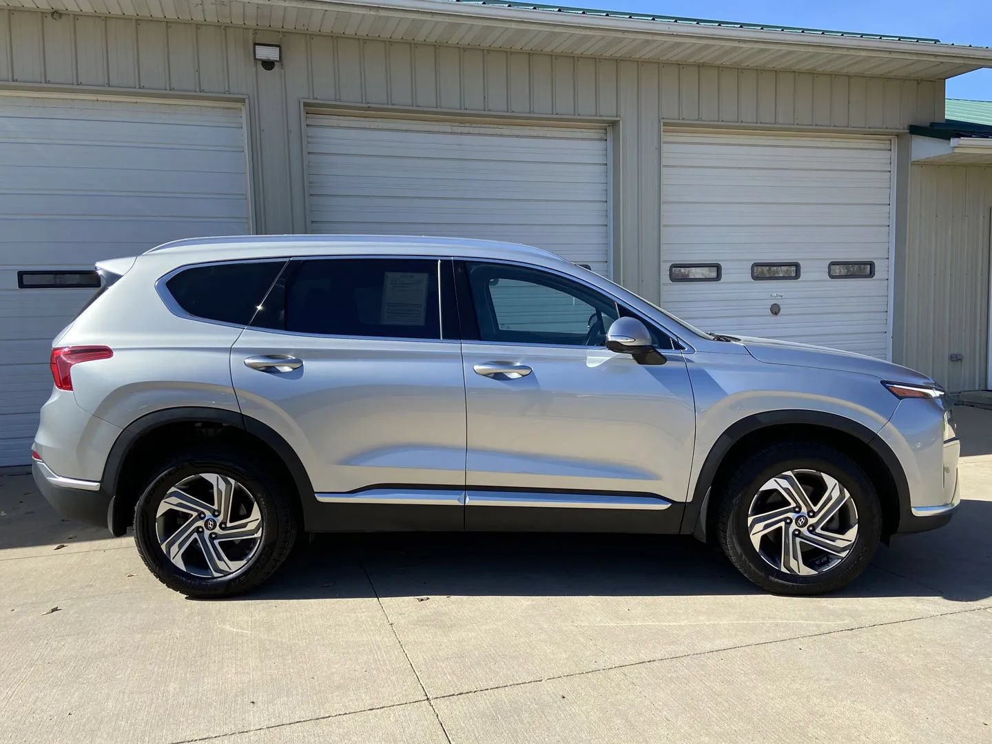 Used 2023 Hyundai Santa Fe SEL w/ Premium Package AWD/4WD image 7