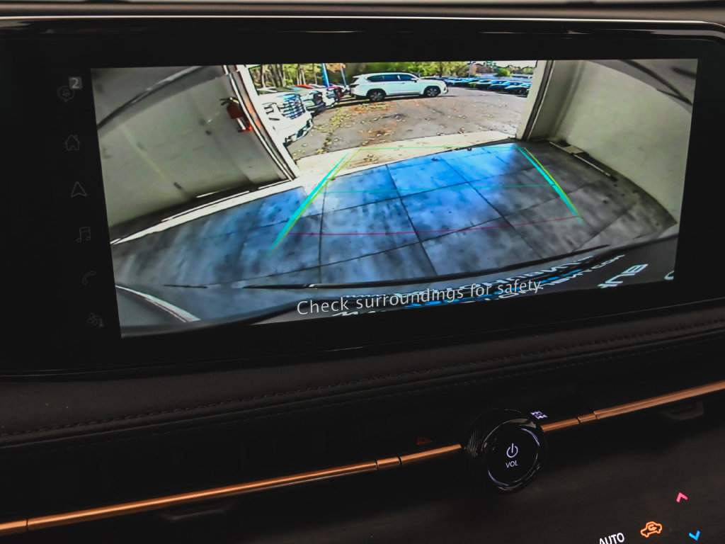 Used 2024 Nissan Ariya AWD image 20