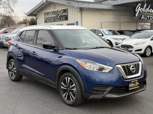 Used 2019 Nissan Kicks SV image 5