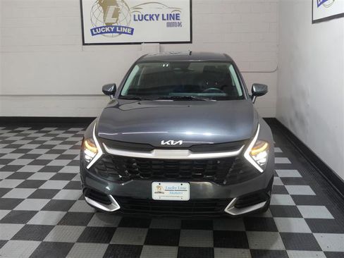 Used 2024 Kia Sportage LX FWD image 3