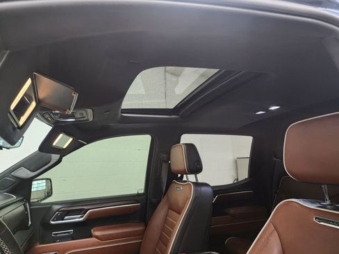 Used 2025 GMC Sierra 1500 Denali Ultimate image 26