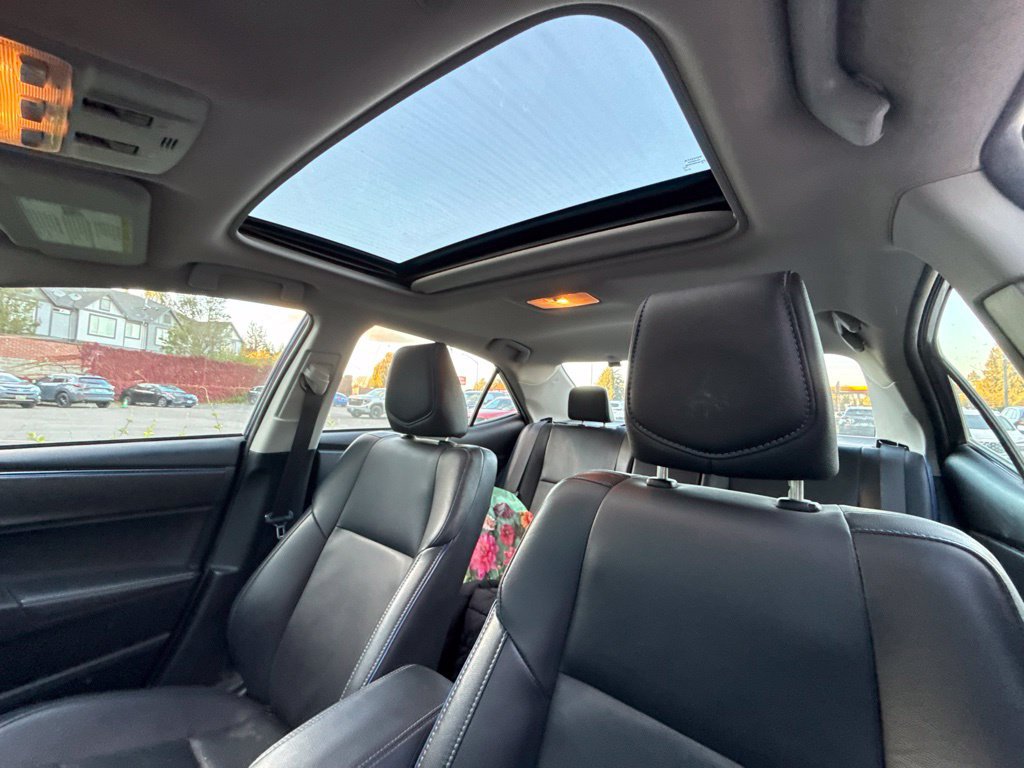 Used 2017 Toyota Corolla XSE FWD image 8