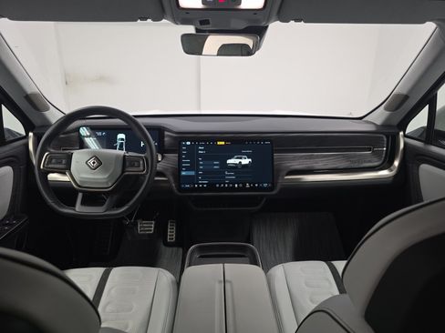 Used 2023 Rivian R1T Adventure AWD/4WD image 25