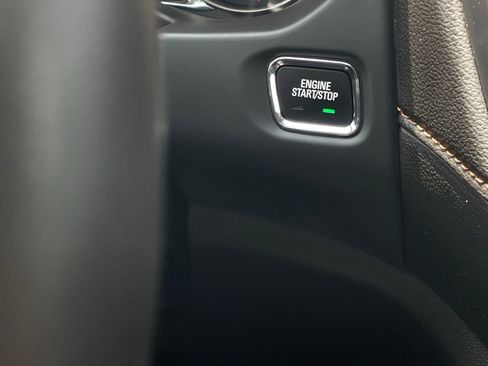Used 2023 GMC Acadia AT4 w/ Technology Package AWD/4WD image 17