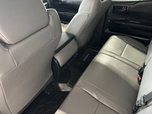 Used 2019 Toyota Tundra SR image 12