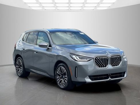 Certified 2025 BMW X3 xDrive30i AWD/4WD image 8