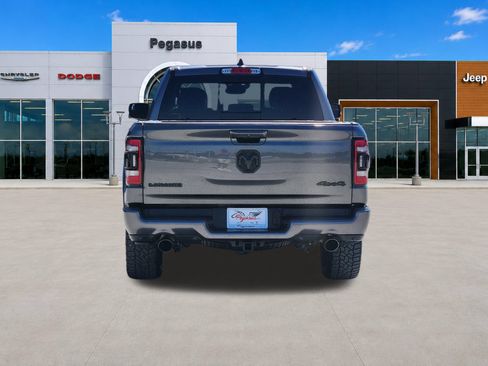 Used 2022 RAM 1500 Laramie AWD/4WD image 8