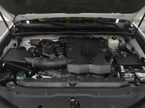 Used 2019 Toyota 4Runner TRD Off-Road Premium image 29