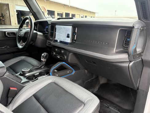 Used 2024 Ford Bronco Black Diamond AWD/4WD image 26