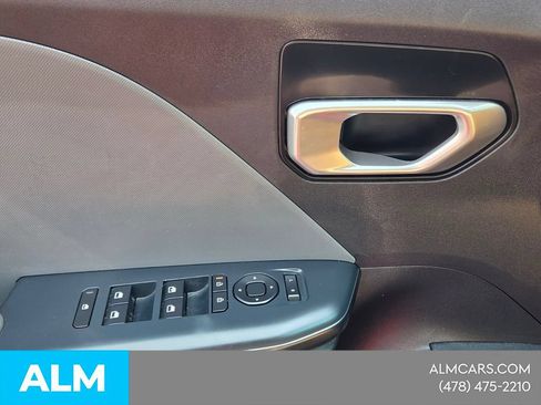 Used 2025 Kia K4 FWD image 29