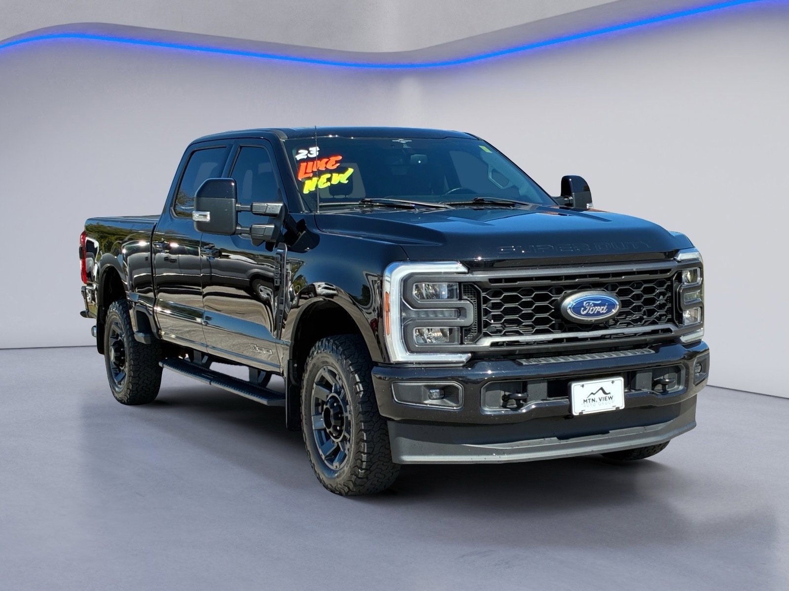 Used 2023 Ford F250 Lariat w/ Sport Appearance Package AWD/4WD image 5