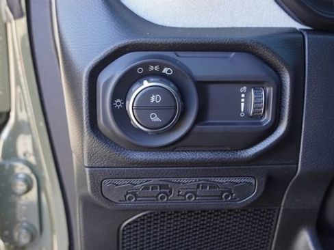 New 2026 Jeep Gladiator Sport image 19