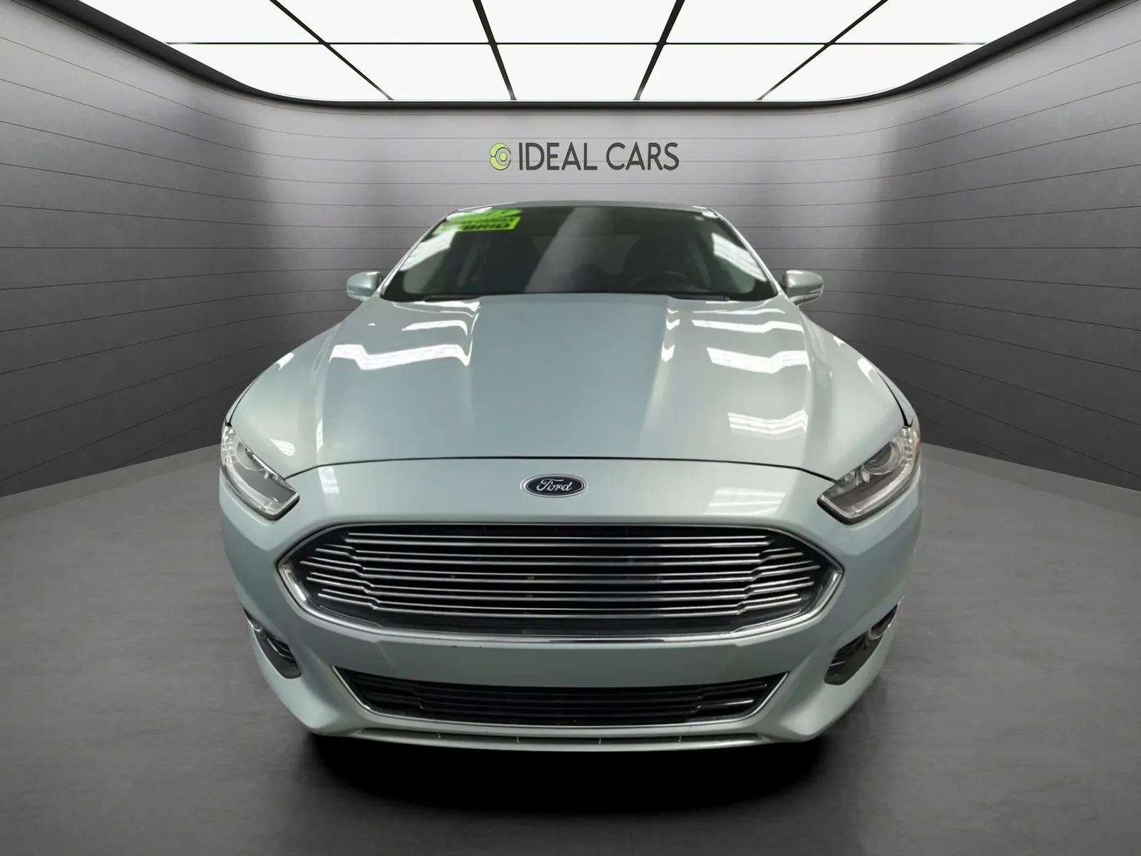 Used 2013 Ford Fusion Energi Titanium FWD image 2