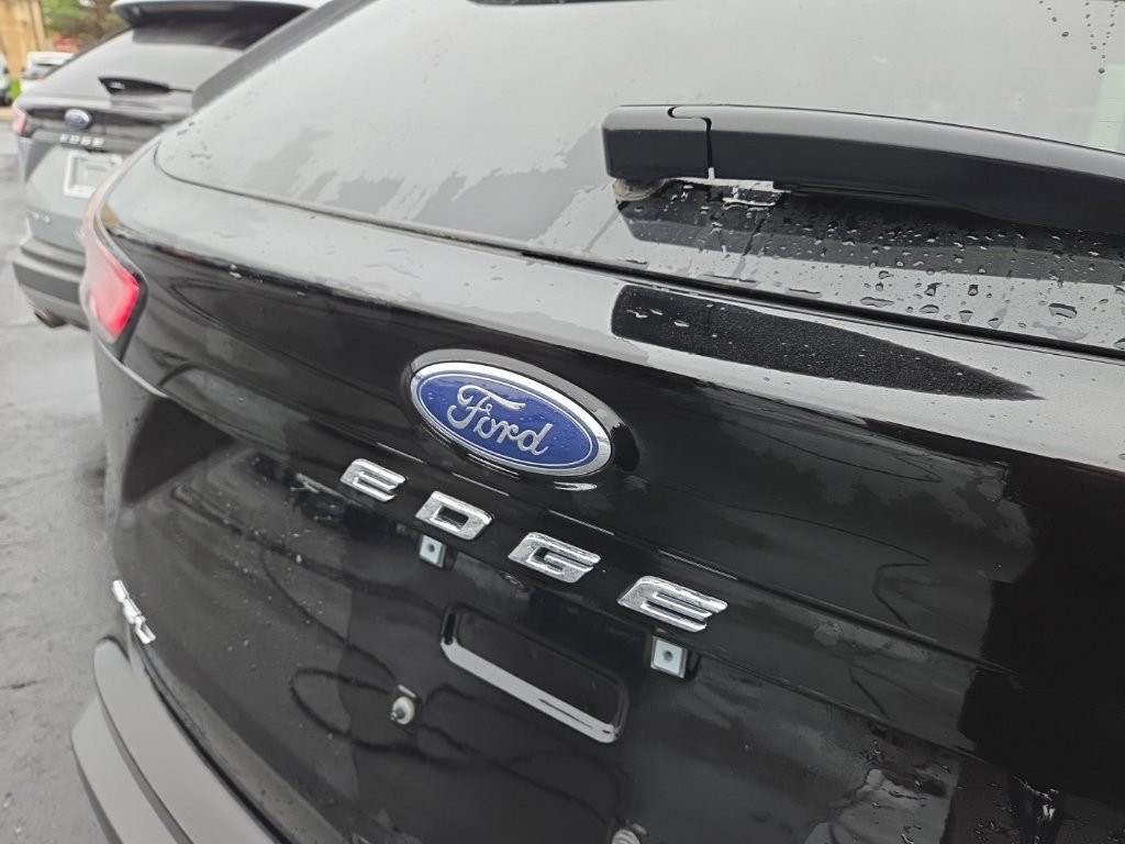 Certified 2024 Ford Edge SEL w/ Convenience Package AWD/4WD image 6