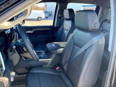 New 2026 GMC Sierra 3500 Denali w/ Technology Package AWD/4WD image 9