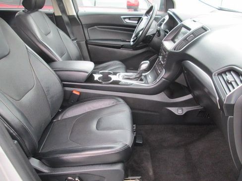 Used 2017 Ford Edge SEL w/ Equipment Group 201A image 3