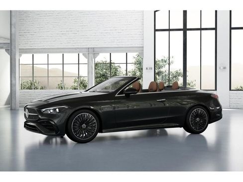 Used 2025 Mercedes-Benz CLE 450 4MATIC Cabriolet image 37