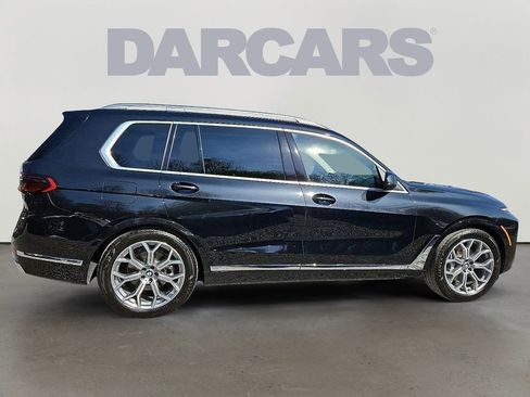 Used 2025 BMW X7 xDrive40i w/ Premium Package image 7