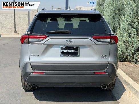 Used 2025 Toyota RAV4 XLE AWD/4WD image 6