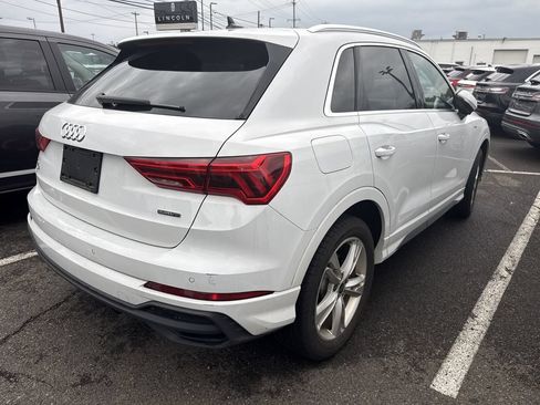 Used 2023 Audi Q3 2.0T Premium Plus w/ Premium Plus Package AWD/4WD image 11
