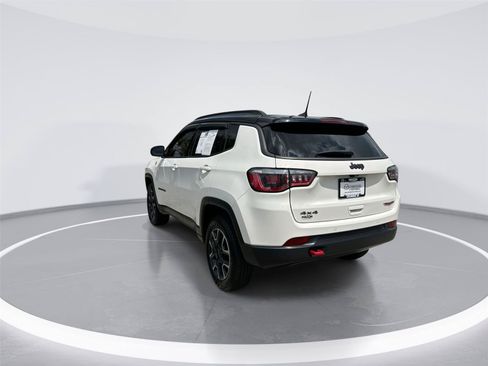 Used 2019 Jeep Compass Trailhawk w/ Cold Weather Group AWD/4WD image 6