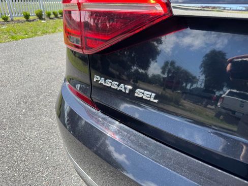 Used 2017 Volkswagen Passat 1.8T SEL Premium FWD image 36
