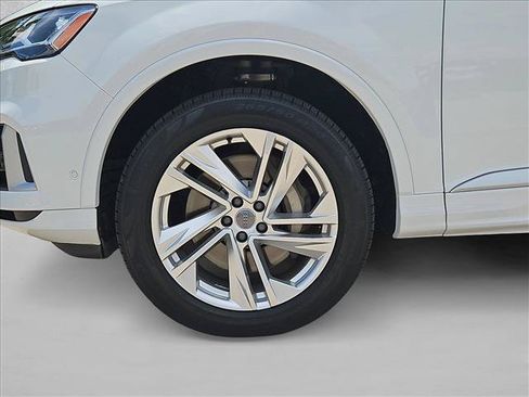 Used 2020 Audi Q7 3.0T Premium Plus w/ Premium Plus Package AWD/4WD image 22