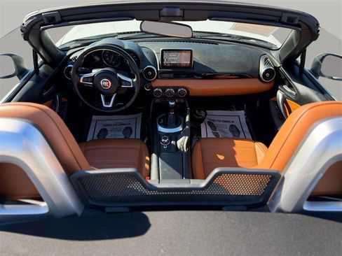 Used 2017 FIAT 124 Spider Lusso image 27