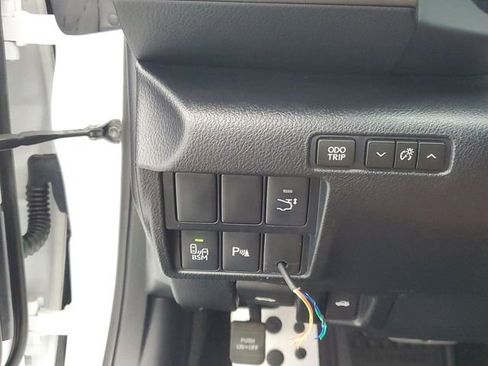 Used 2015 Lexus RC F w/ Premium Package image 30