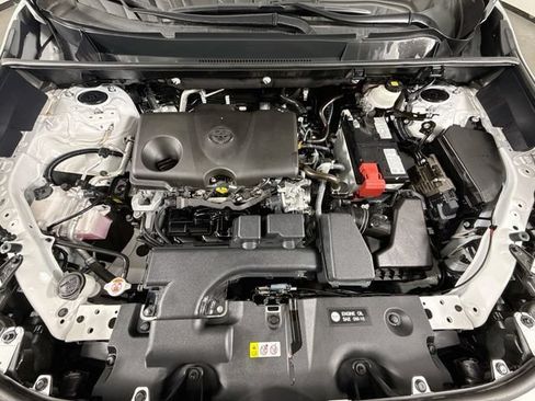 Certified 2025 Toyota RAV4 XLE FWD image 30