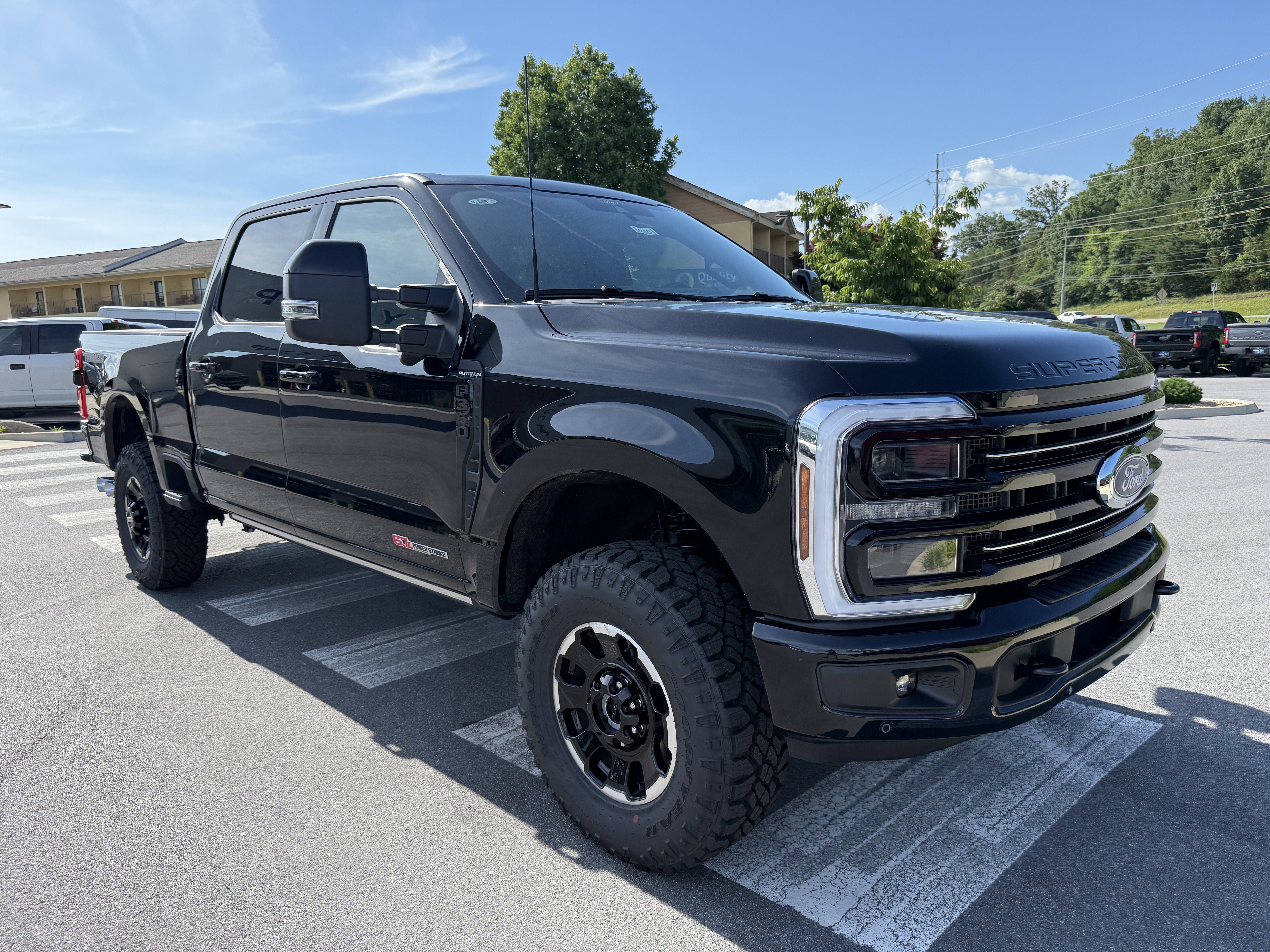 New 2026 Ford F350 Platinum w/ Tremor Off-Road Package AWD/4WD image 3