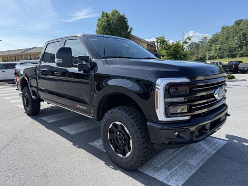 New 2026 Ford F350 Platinum w/ Tremor Off-Road Package AWD/4WD image 3