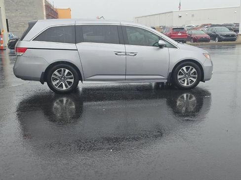 Used 2017 Honda Odyssey Touring image 9