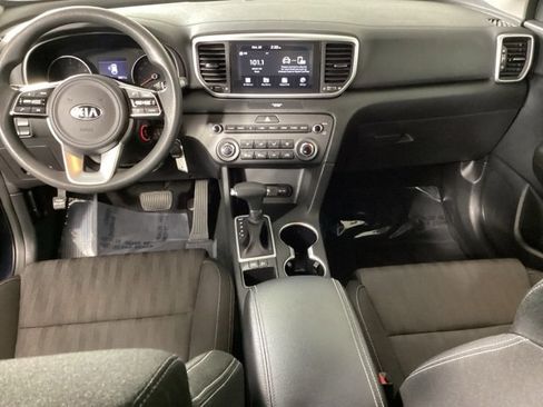 Used 2020 Kia Sportage LX image 11