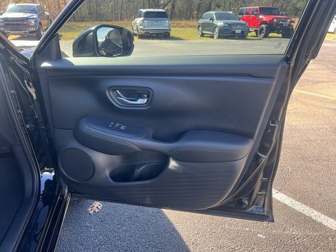 Used 2026 Honda HR-V EX-L image 24