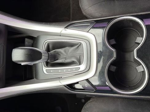 Used 2015 Ford Fusion SE w/ Equipment Group 201A image 28