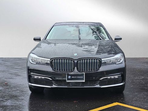 Used 2018 BMW 740e xDrive image 8