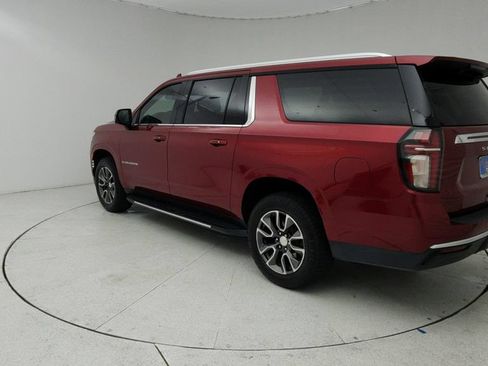 Certified 2021 Chevrolet Suburban LT w/ LT Signature Package RWD image 5