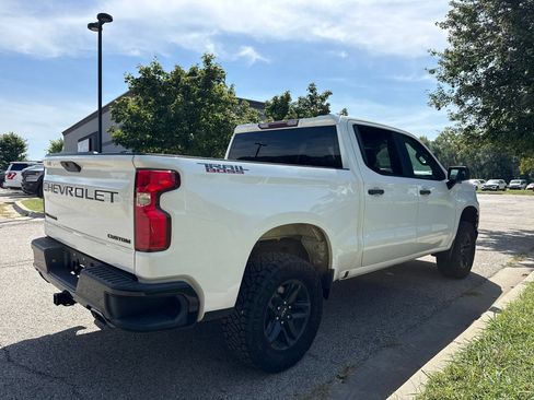 Used 2021 Chevrolet Silverado 1500 Custom Trail Boss w/ Safety Confidence Package AWD/4WD image 5