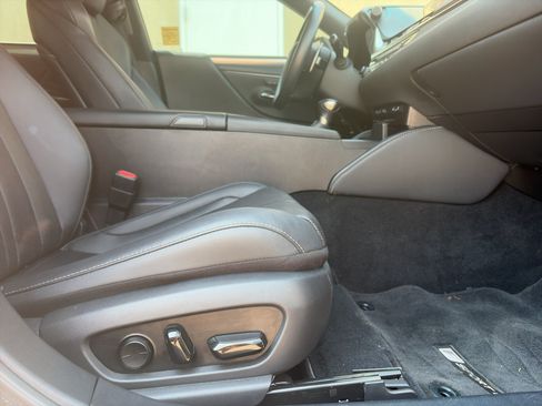Used 2020 Lexus ES 350 F Sport w/ Accessory Package FWD image 24