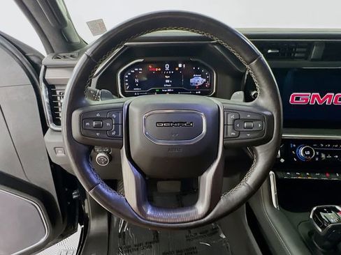 Used 2023 GMC Sierra 1500 Denali Ultimate AWD/4WD image 12