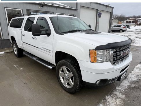 Used 2013 GMC Sierra 2500 Denali w/ Suspension Package, Off-Road image 1