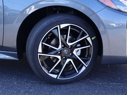 New 2025 Nissan Sentra SR image 16