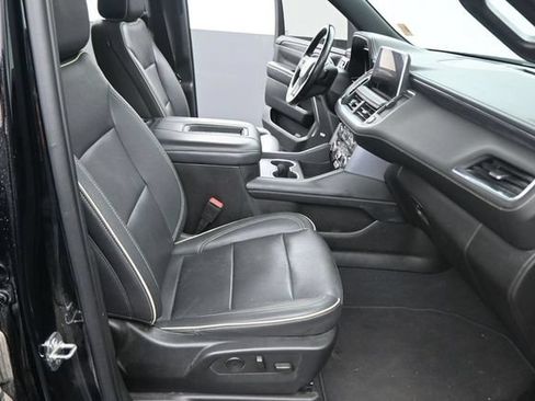Used 2022 GMC Yukon SLT w/ SLT Premium Package AWD/4WD image 14